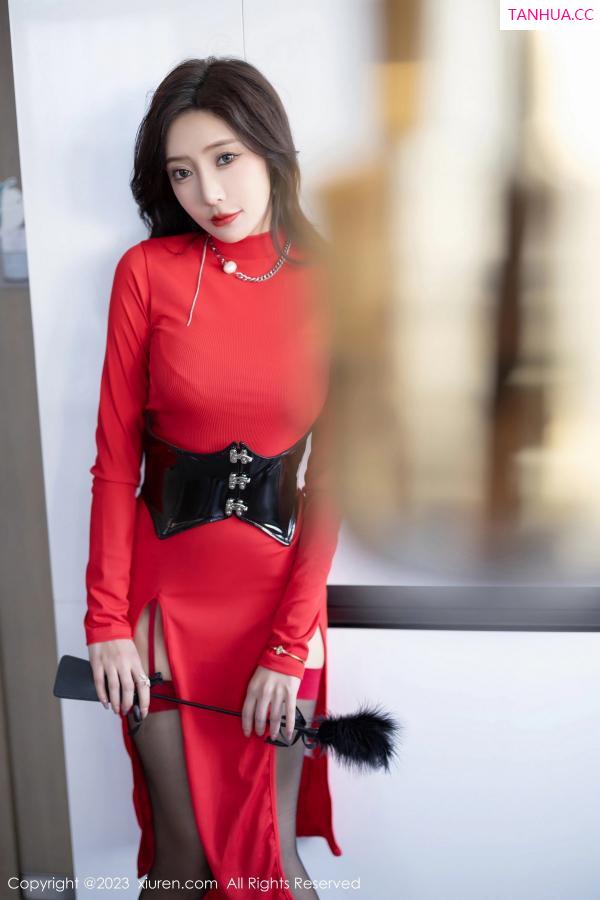 [XiuRen]高清写真图 2023.08.04 No.7190 王馨瑶yanni 黑丝美腿